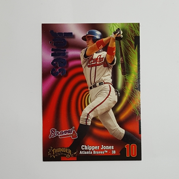 1996 Topps Chipper Jones - Picture 2 of 3